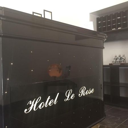 Hotel Le Rose Тиволи-Терме Экстерьер фото