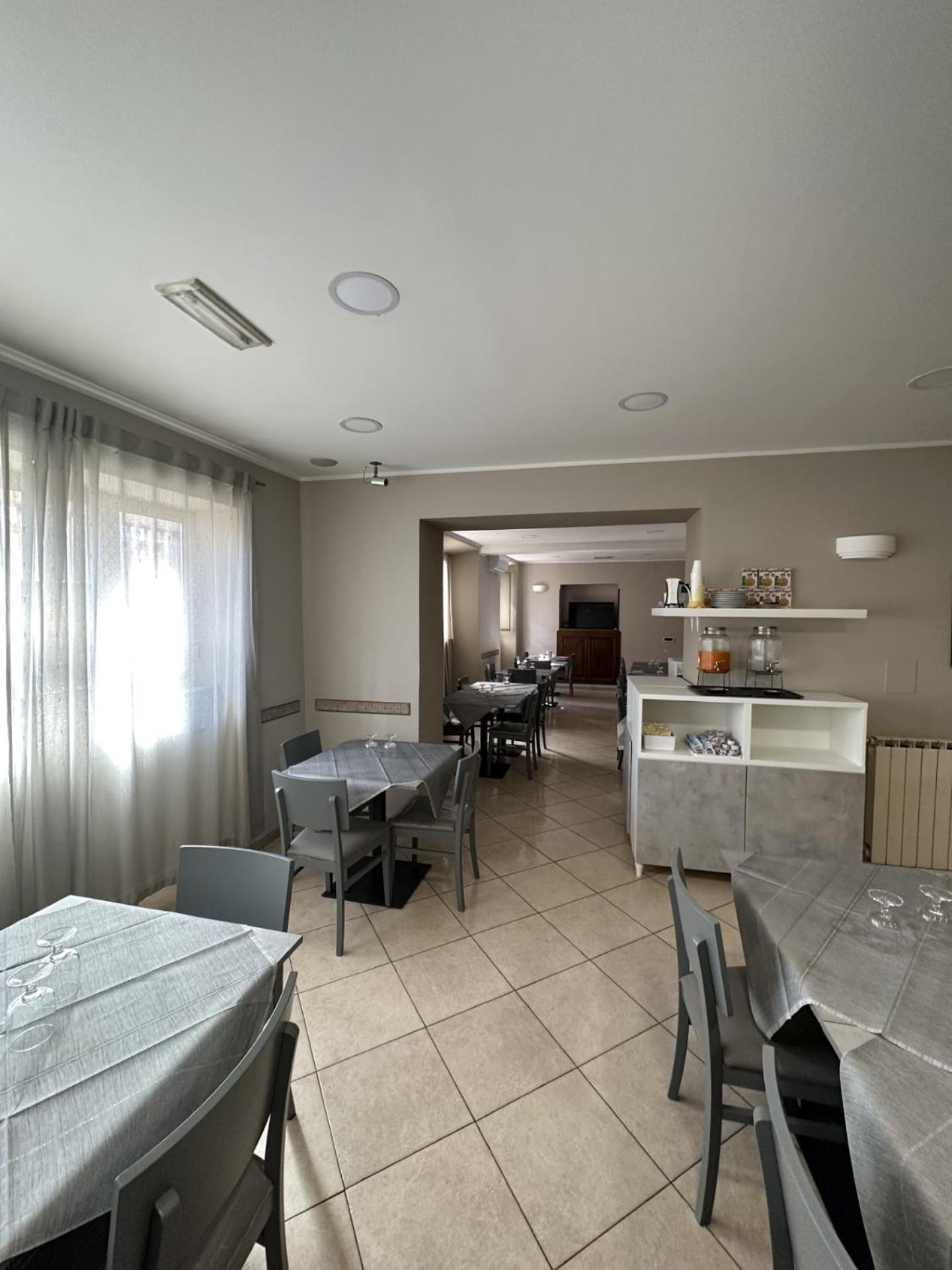 Hotel Le Rose Тиволи-Терме Экстерьер фото